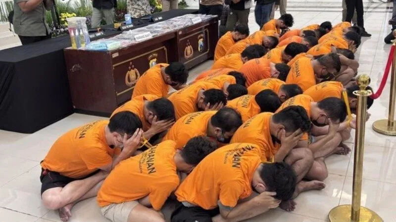 Pesta Seks Gay Surabaya